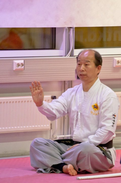 El Segundo Seminario en Greciapara el Crecimiento Espirituala través del entrenamiento en Haedong Kumdo