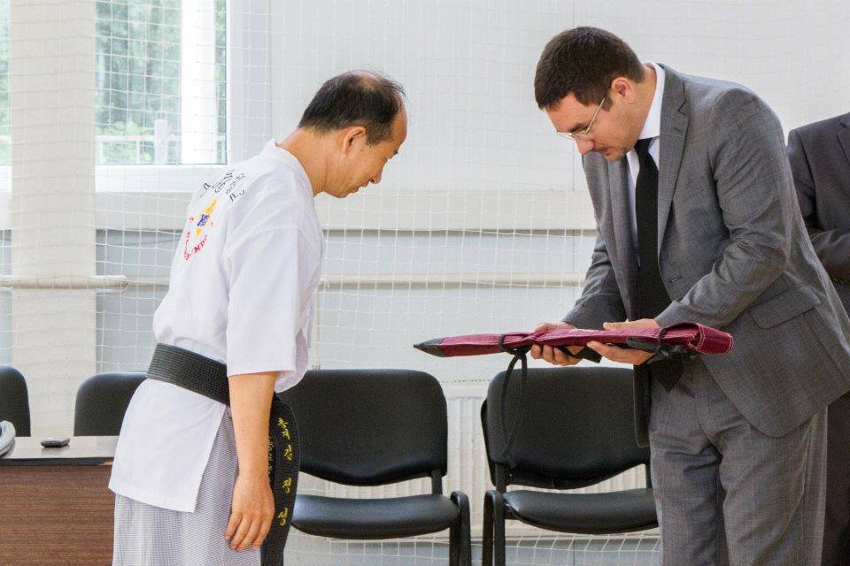 Letter of Appreciation from the Authority of the Smolensk Region (Russia), with Best Regards from Sergey Shebetkov(러시아 스몰렌스크 부시장으로 부터 감사장)